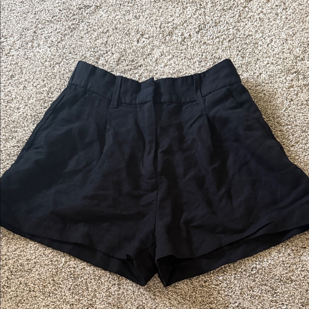 Classic Black linen Women's Shorts